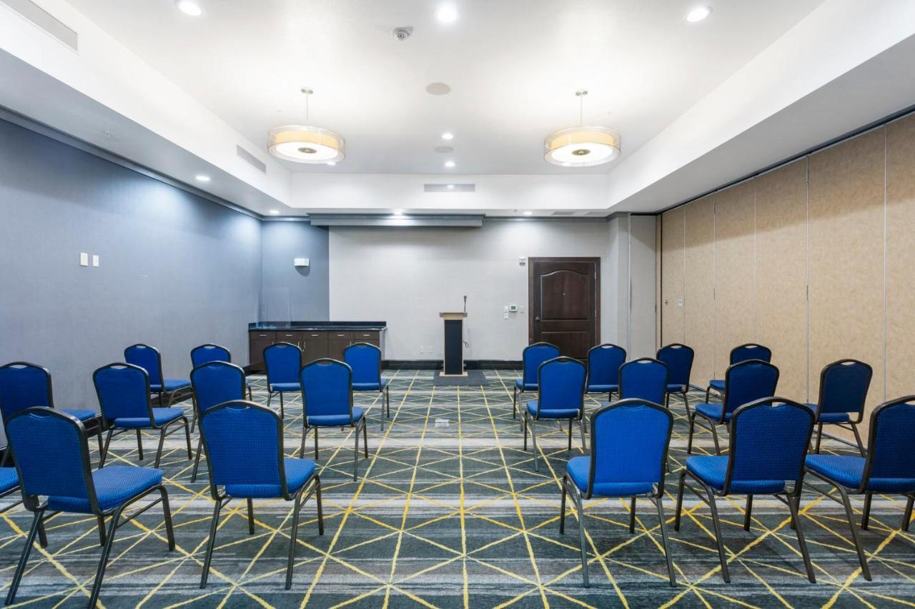 Holiday Inn Hotel & Suites Waco Northwest By Ihg Bellmead Exterior foto